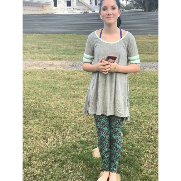 LuLaRoe Womens Top Size XS Perfect T Tunic Shirt Heather Gray Mint Stripes - Picture 2 of 6